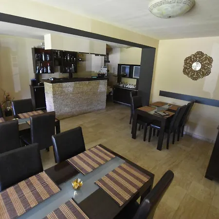 Pensiunea Dacia Otel 3*