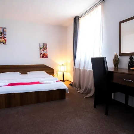 Otel Pensiunea Dacia 3*